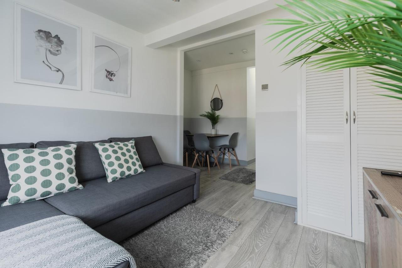 Modern Kensington Apartments Лондон Экстерьер фото
