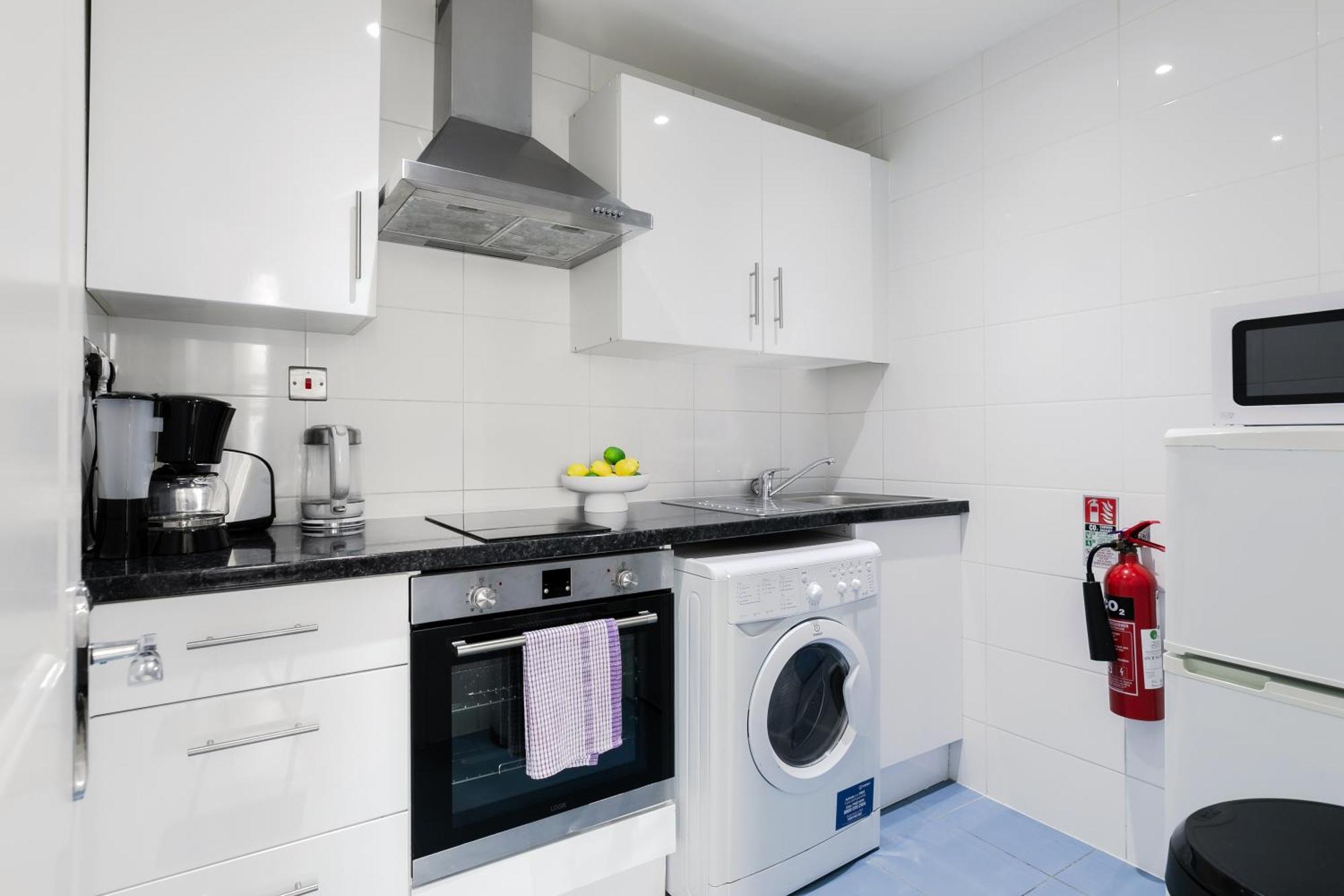 Modern Kensington Apartments Лондон Экстерьер фото