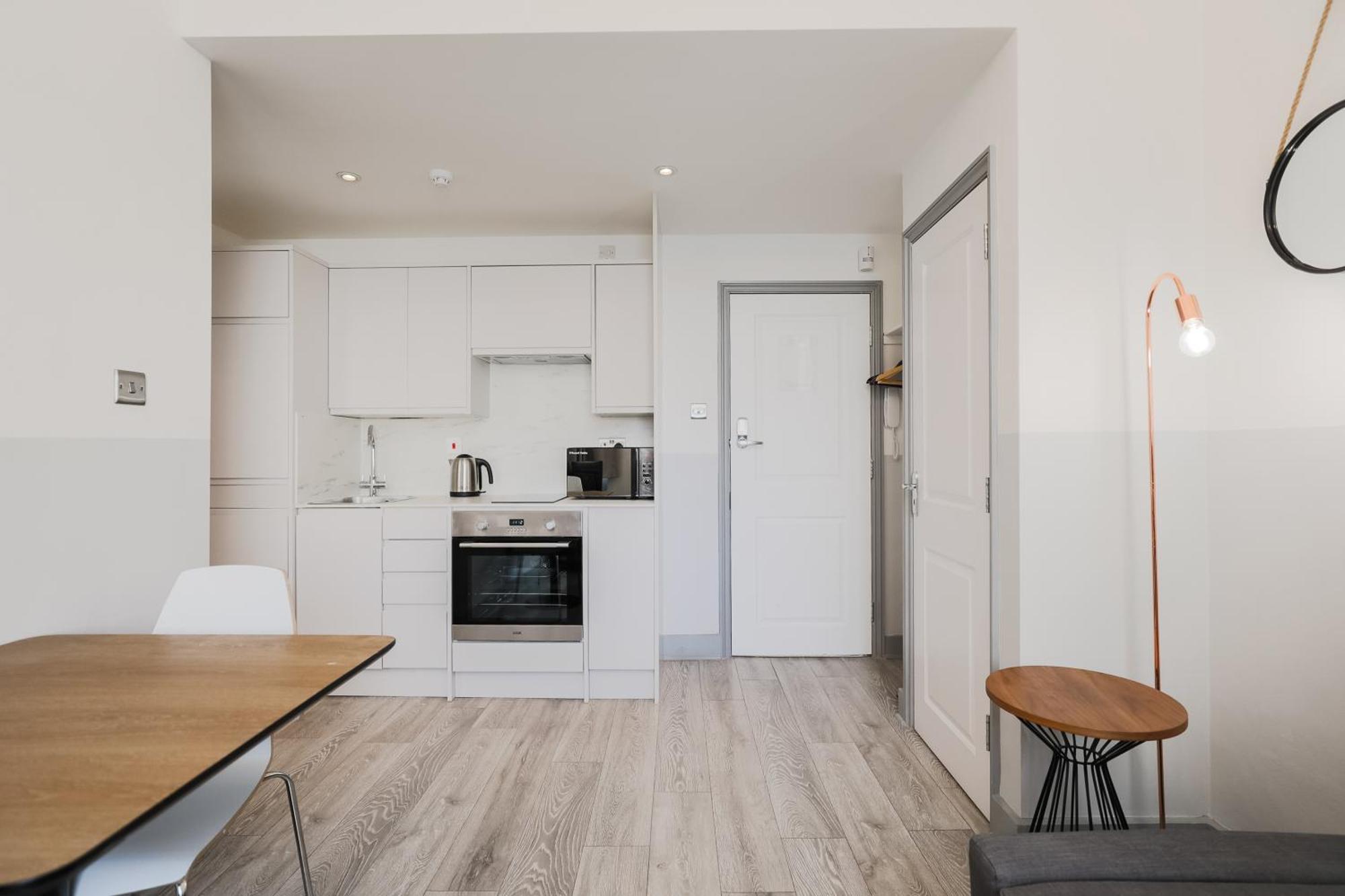 Modern Kensington Apartments Лондон Экстерьер фото